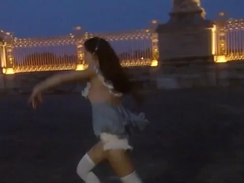 olivia rodrigo correndo