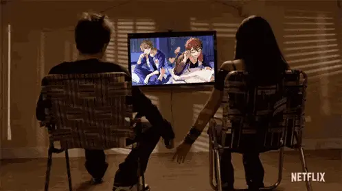 Mãos dadas assistindo anime